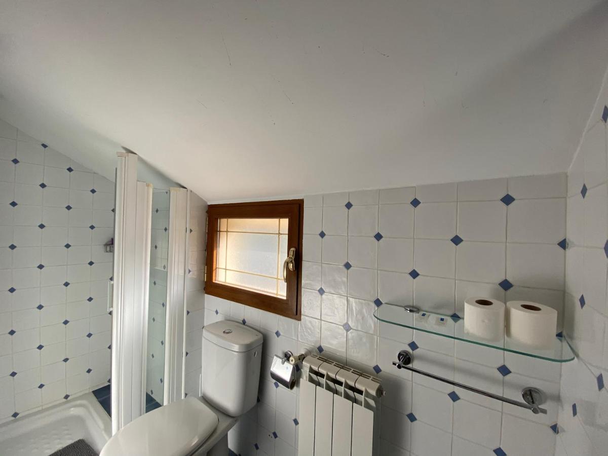 Family Room with Bathroom,1756476129:JPEG